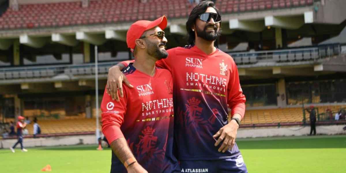 Intense Moment: Krunal Pandya Celebration Hardik Wicket Draws Attention in MI vs RCB Clash