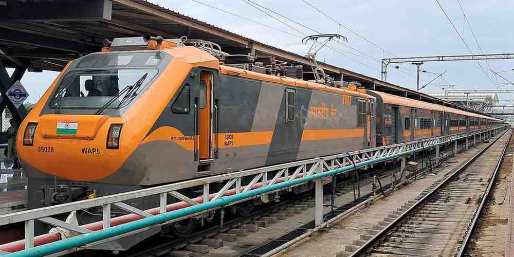 Luxury Upgrade: Indian Railways Business Class Trains to Offer Airplane-Like Experience for Passengers